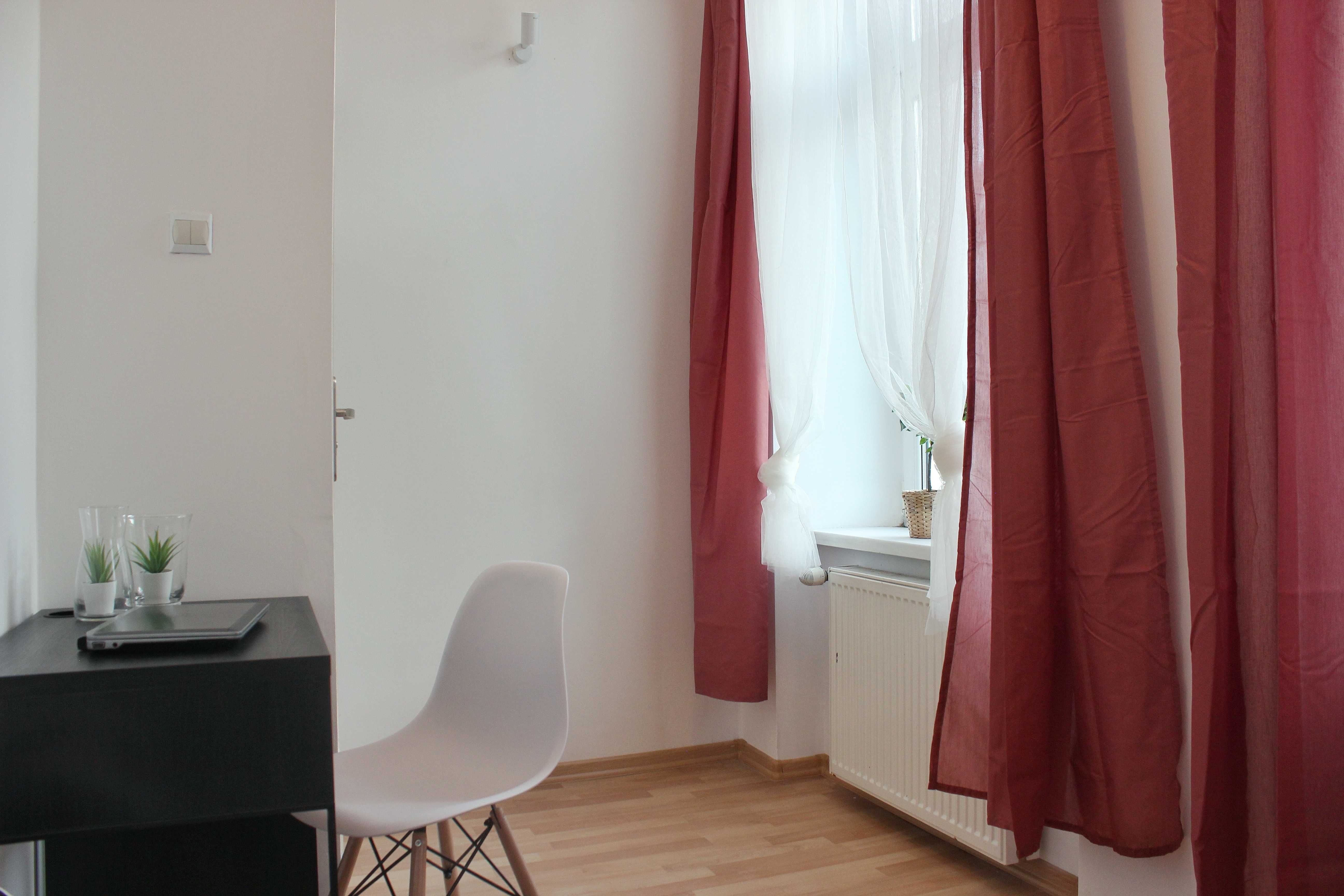 Pokój jednoosobowy – ul. Łobzowska (4) UJ, UR, PK, AGH, RYNEK