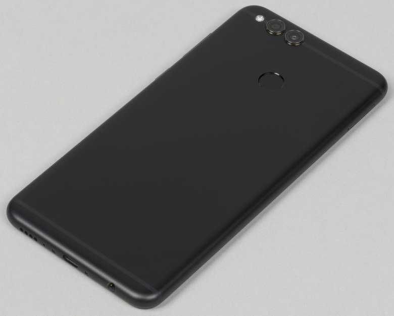 Продам телефон HONOR 7X