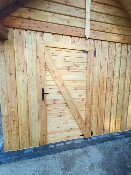 Boazeria podbitka wykończenia drewniane tarasy zabudowach