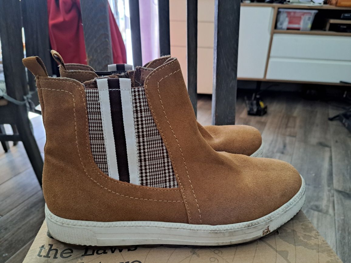 Buty zamszowe r.40 musztardowe