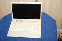 Laptop Sony Vaio 15,6" na i3 5/500GB GrafaNvidia GF 410M