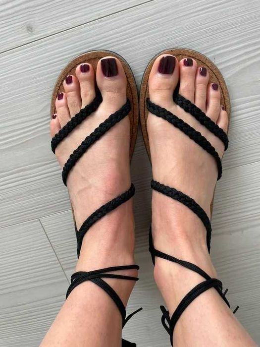 Nowe sandałki czarne korkowe, sandały rzymskie, wiązane