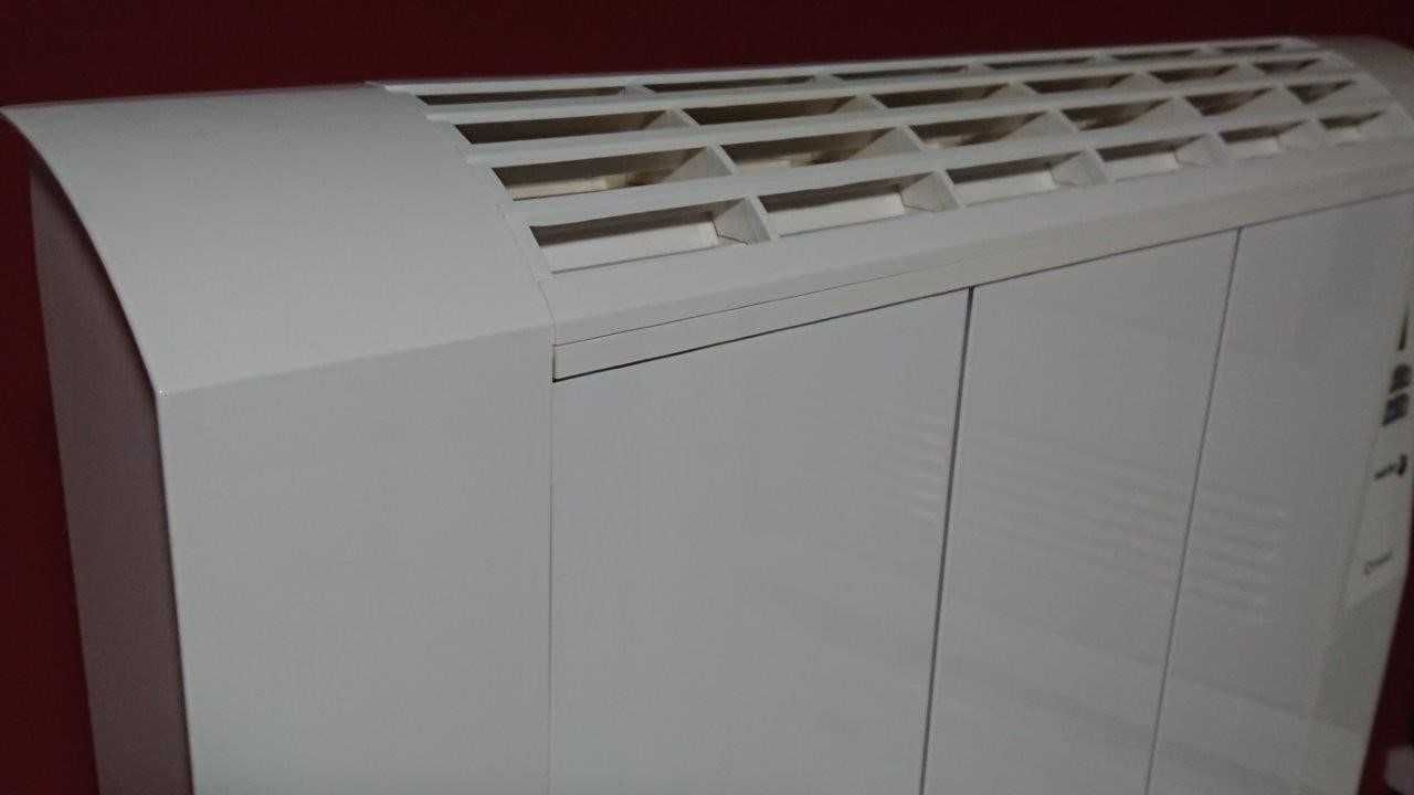 Aquecedor elétrico “eco-emissor térmico” da FAGOR (fixação à parede)