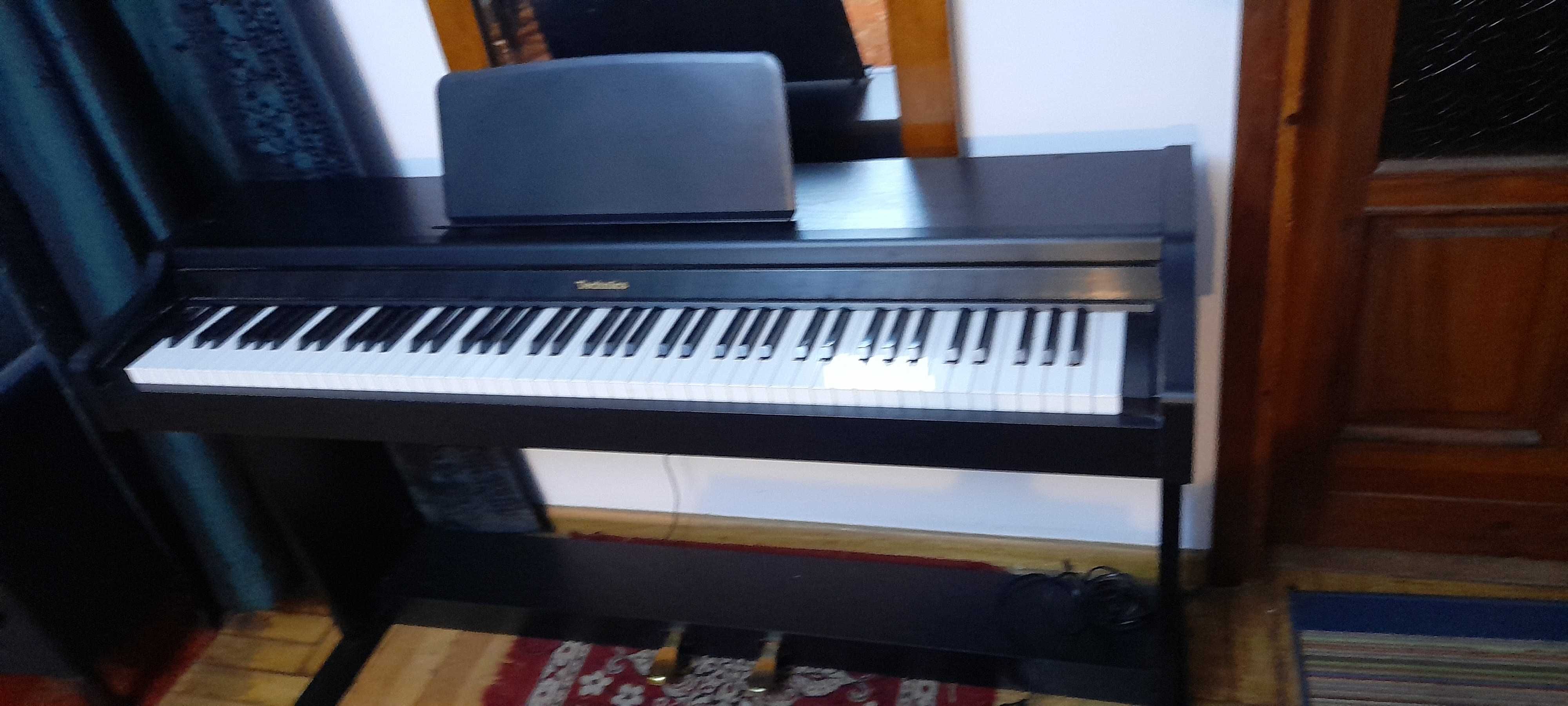 Pianino elektroniczne wszystkie funkcje akustycznego pianina Techniks