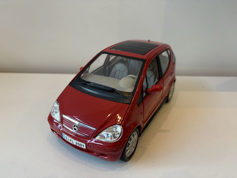 Model Mercedes A Class A klasa 1:18 Maisto (bburago welly)