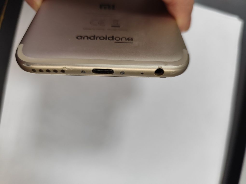 Телефон Xiaomi mi A 1 3/32