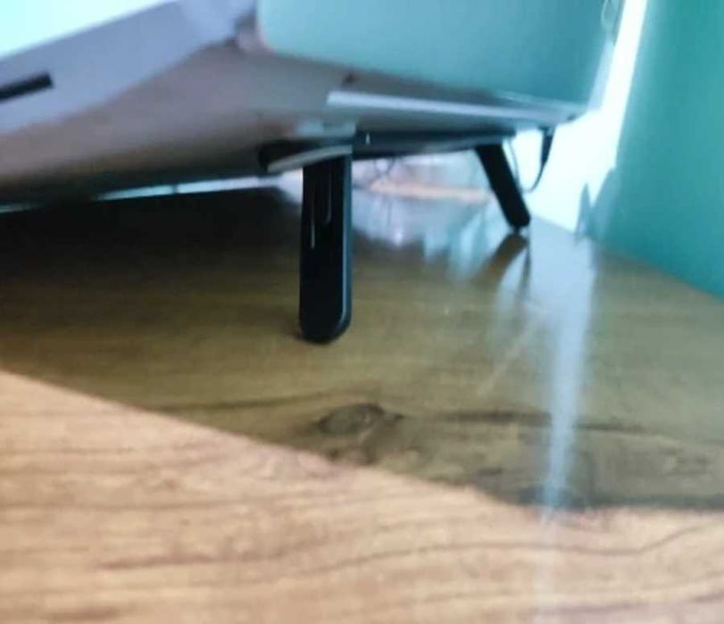 Универсальная подставка для ноутбука