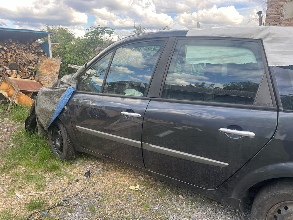 Двері renault grand scenic 2