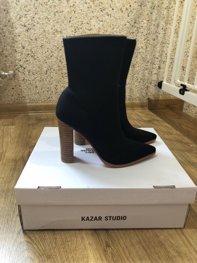 Черевики Kazar Studio 36р