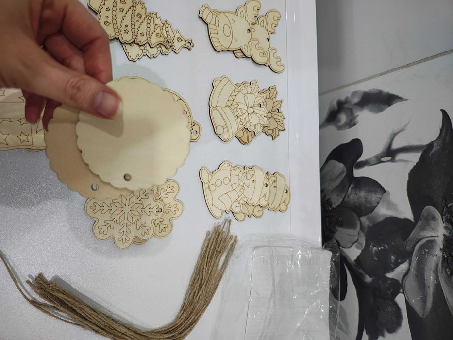 TOP – świątecznie 20szt. drewnianych ozdób do własnej aranżacji - nowe