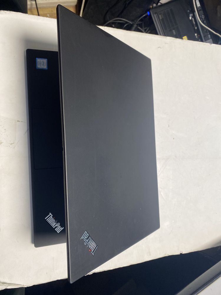 Надійний Lenovo ThinkPad T490 14"  FHD IPS i7-8565U 16GB  Win 11 Pro