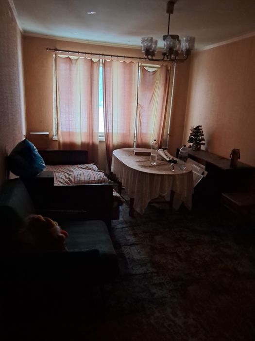 Сдам свою 3 к кв на коммунальном рынке