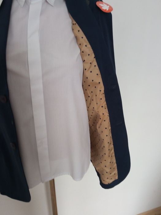 Nowy garnitur chlopiency 158