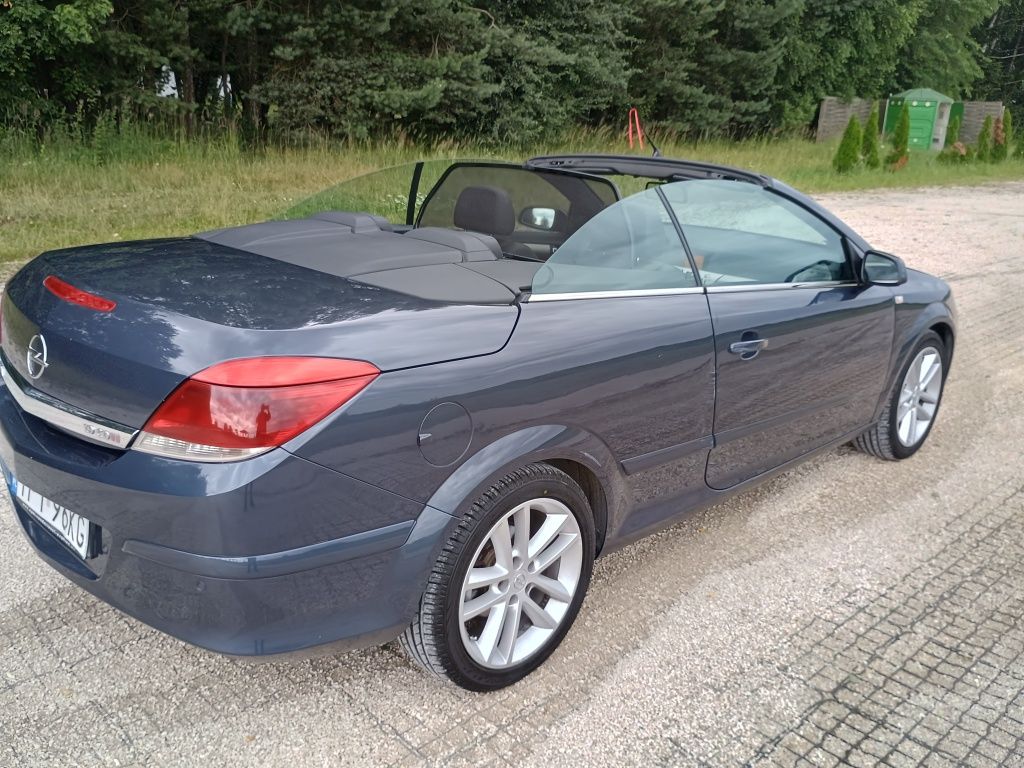 Opel Astra Cabrio 2007 r. 135 tyś
