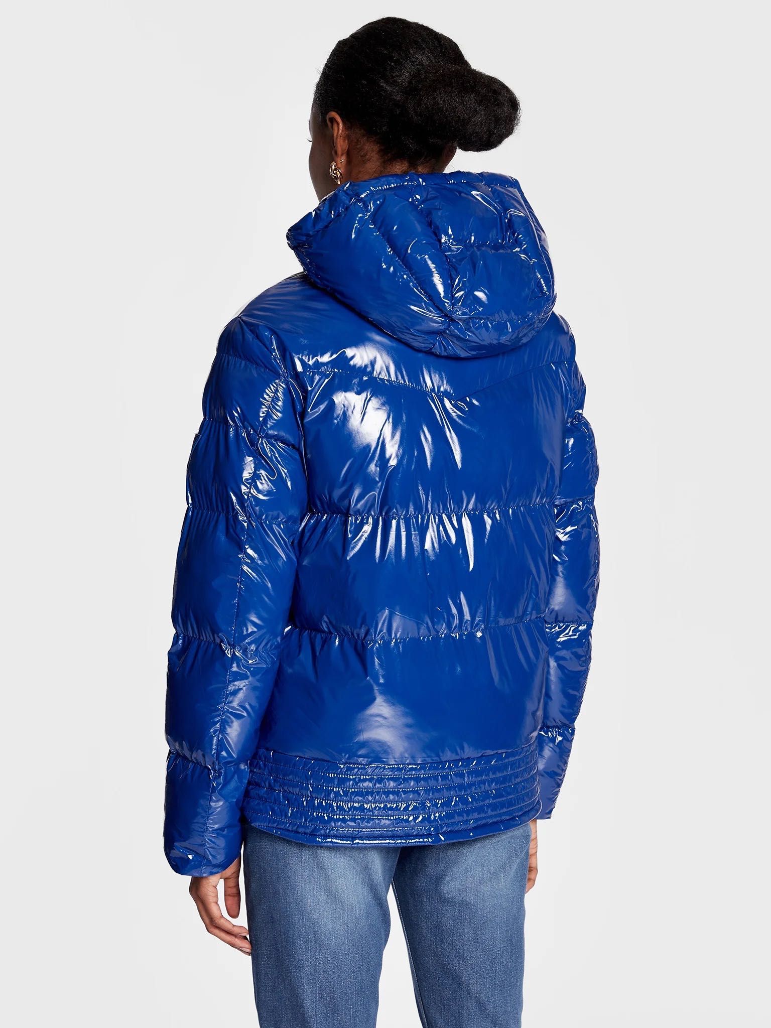 Куртка Guess коротка з капюшоном. Пуховик.