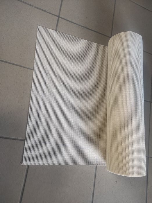 Siatka antypoślizgowa pod dywan chodnik 60cm