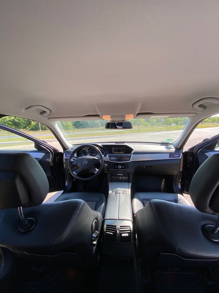 Mercedes E220 CDI 2.2 • 170KM • 2011 • Stan idealny • Serwisowany