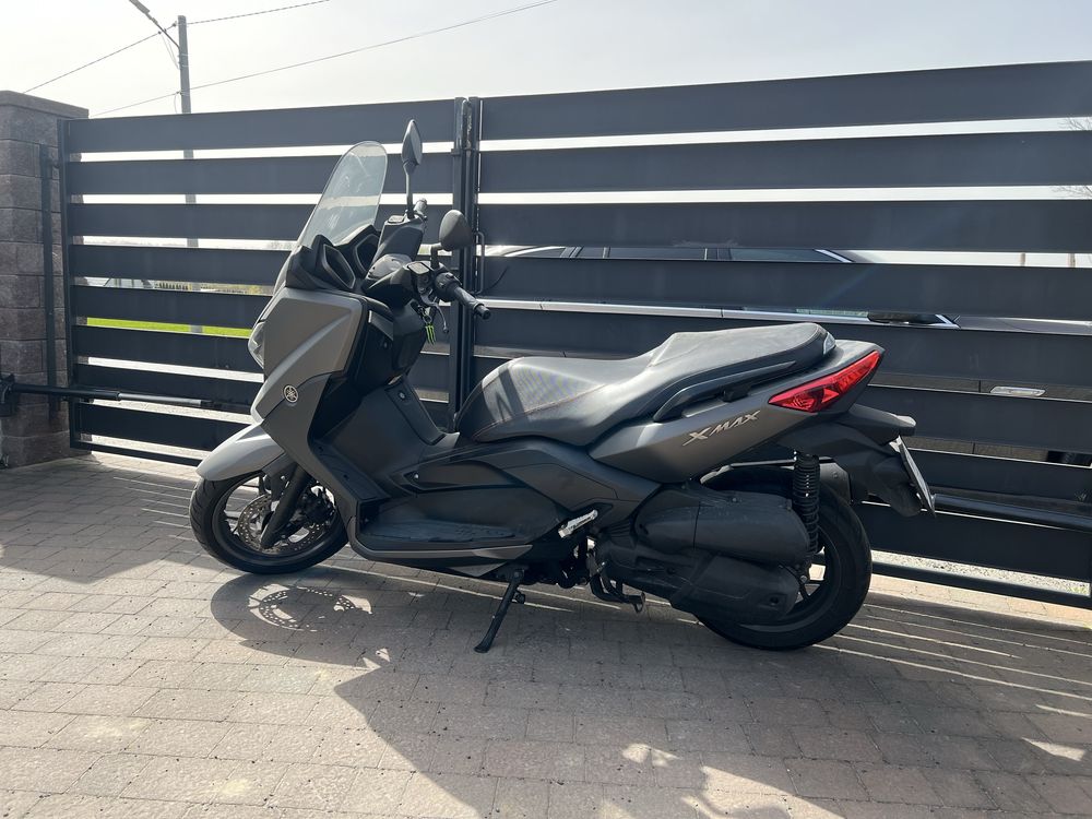 Yamaha x-max 125 abs