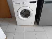 Máquina  de lavar roupa