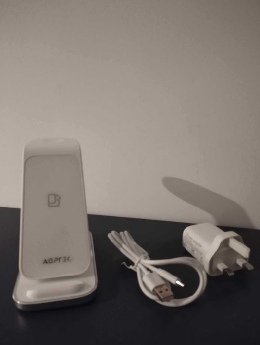 Ładowarka bezprzewodowa 4w1 Samsung Iphone Huawei AGPTEK A6