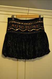Krótka czarna welurowa spódnica 36 S