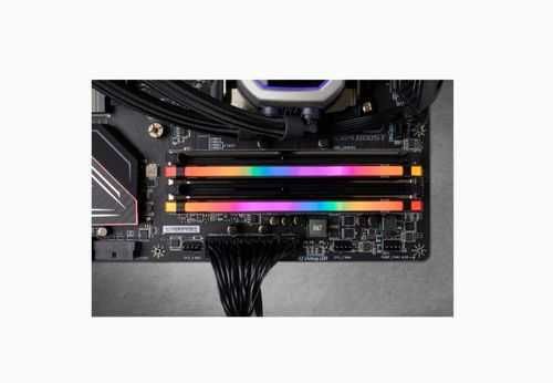 Memória RAM CORSAIR (2x16GB) Vengeance RGB