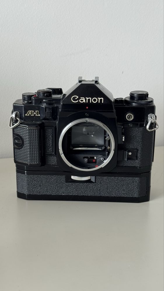 Canon A1 com motor mais objetiva 50mm 1.8 perfeito estado