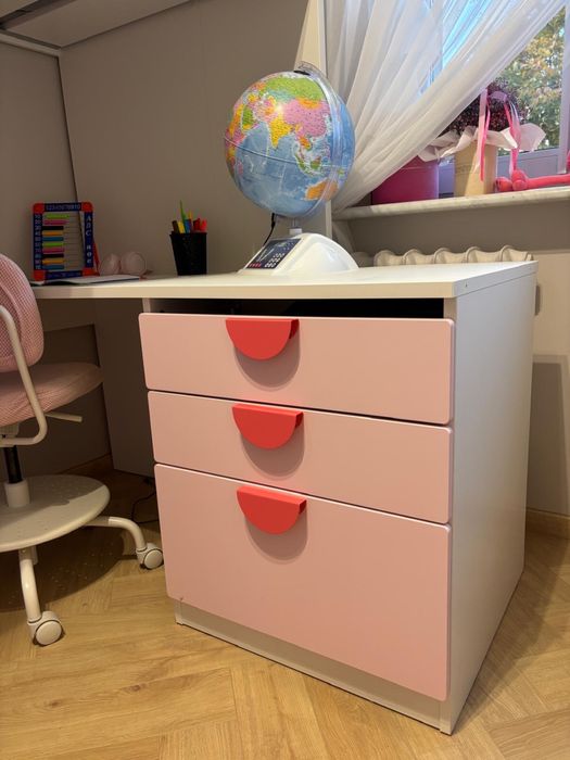 Łóżko piętrowe  z biurkiem i szafą