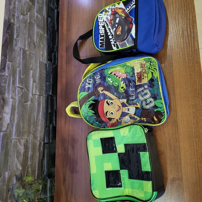 Sprzedam ubrania, kurki, buty czapki dla chłopca rozm. 128-134cm