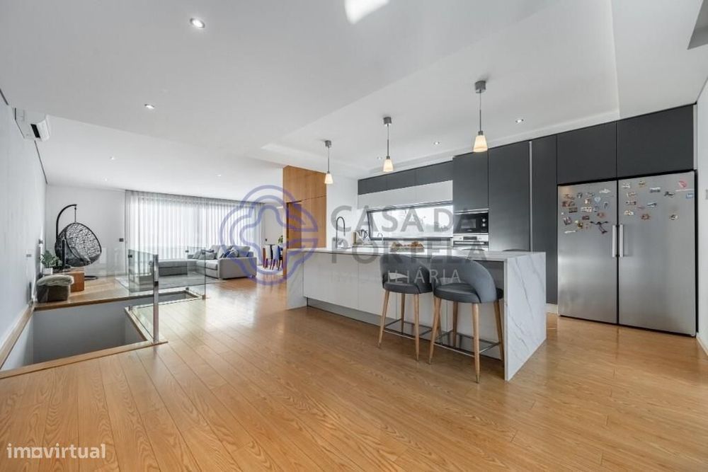 Moradia T3 + Casa Hóspedes, com Piscina em Guifões, Matosinhos