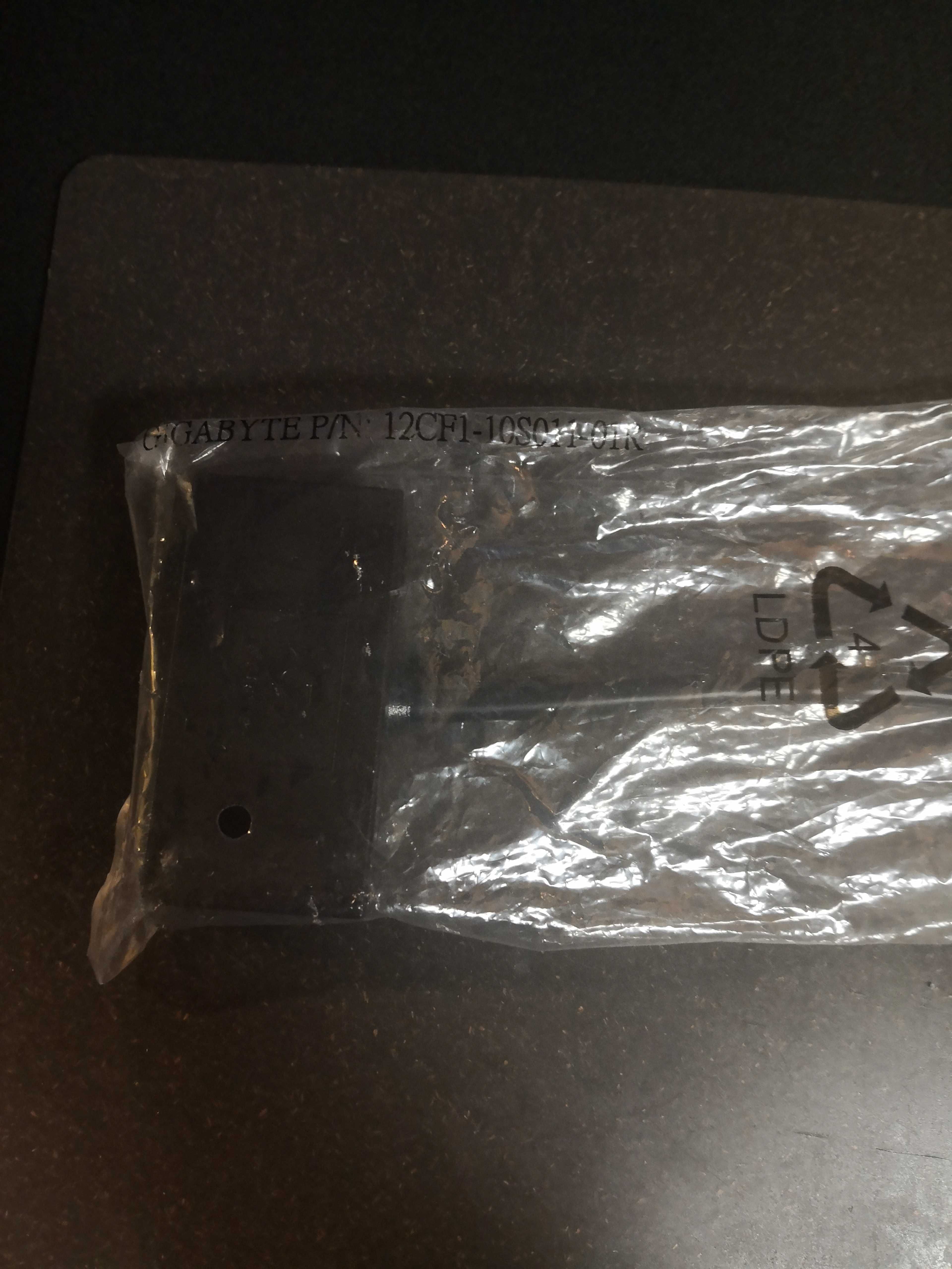 Adapter s-video gigabyte 9pin 12cf1-10s011-01r
