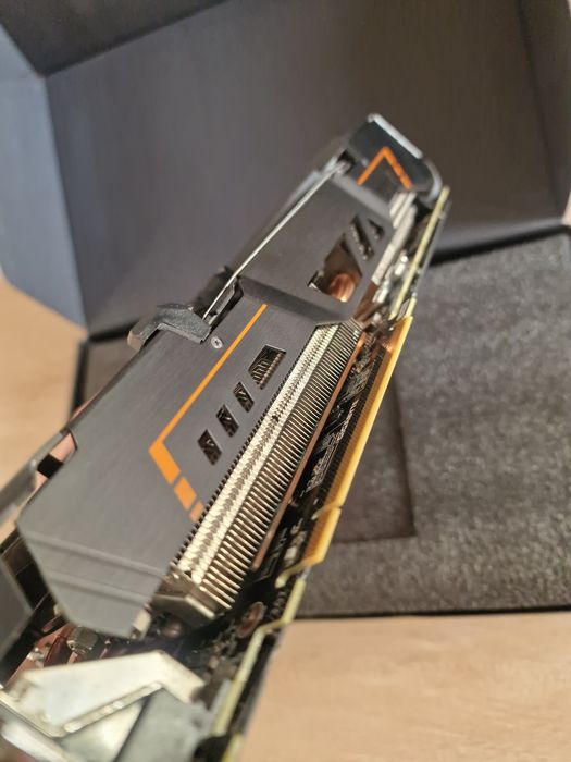 Gtx aorus 1080ti 11gb Ram64552090682371124