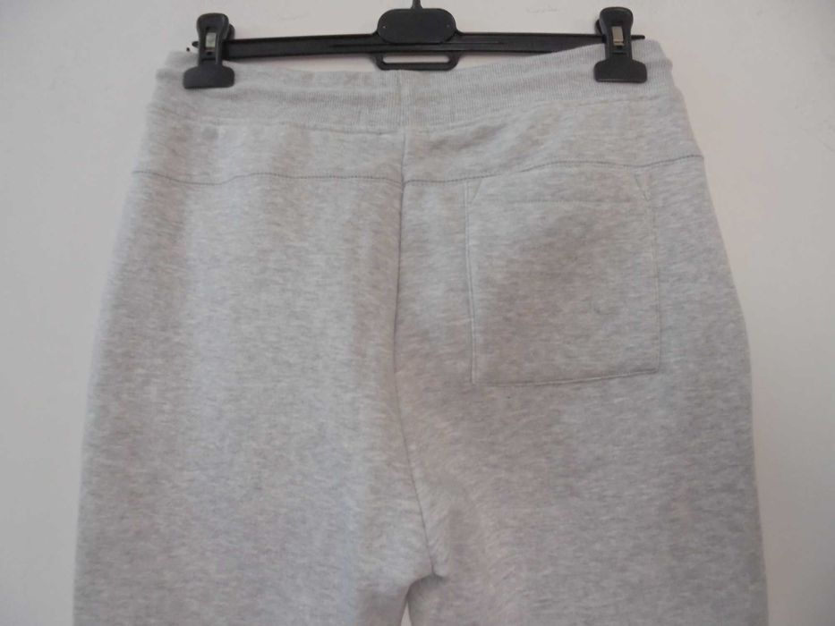 calças de homem da marca Bershka