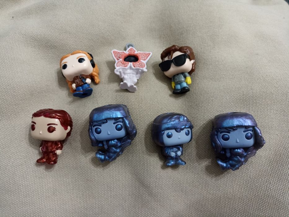 Kinder Joy stranger things