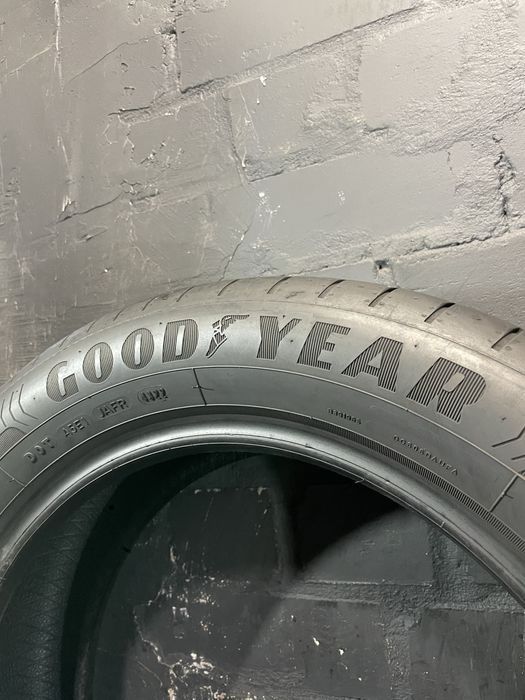 2шт 205/55 R17 Goodyear EfficientGrip Performance
