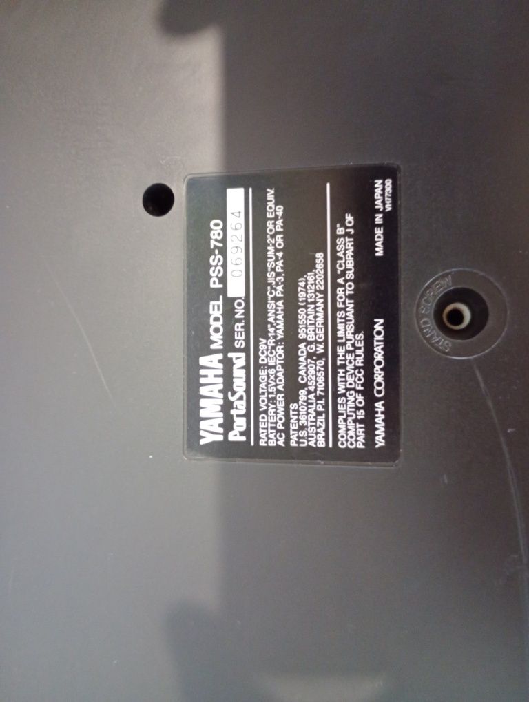 Синтезатор Yamaha PSS-780