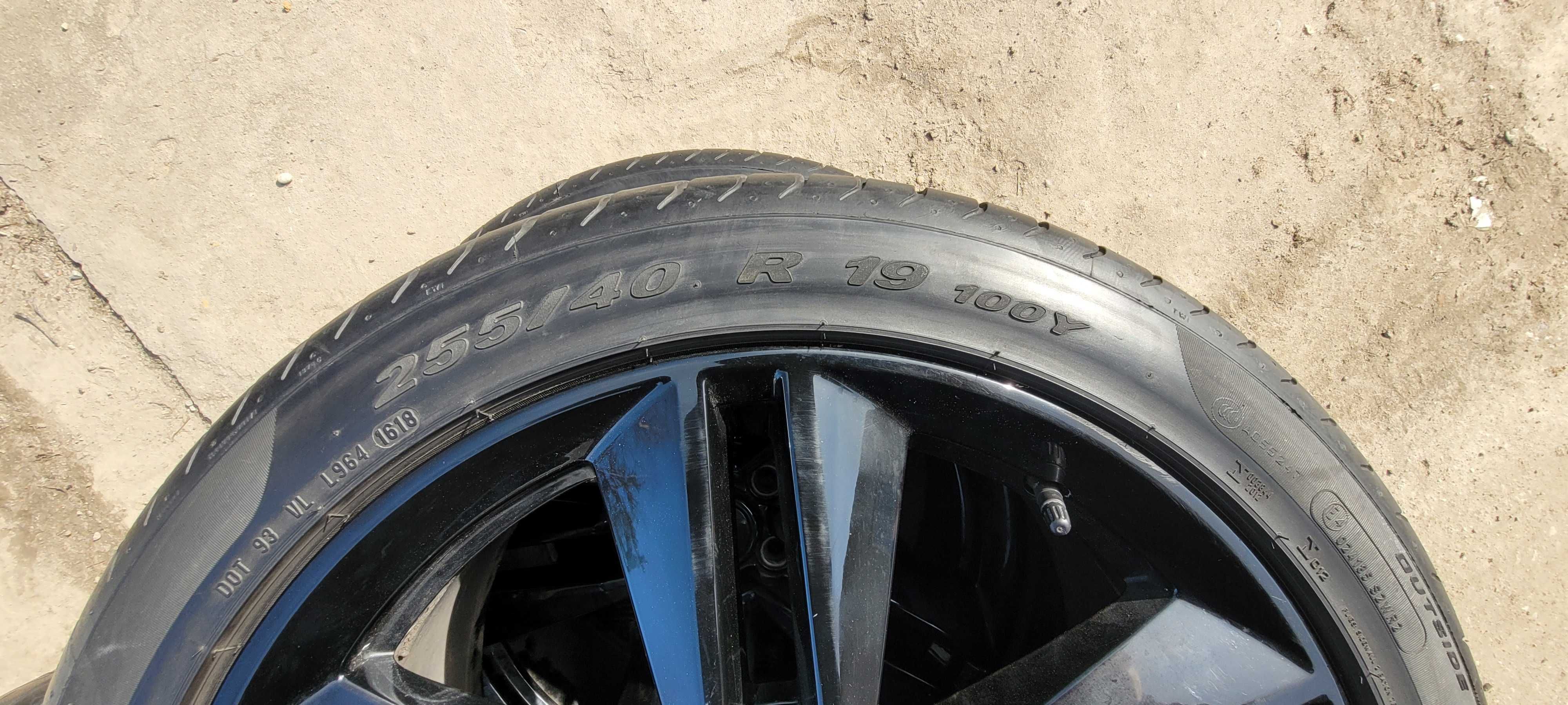 Koła Aluminiowe FORD MUSTANG Opony LATO 255/40R19 100Y 2018r PIRELLI