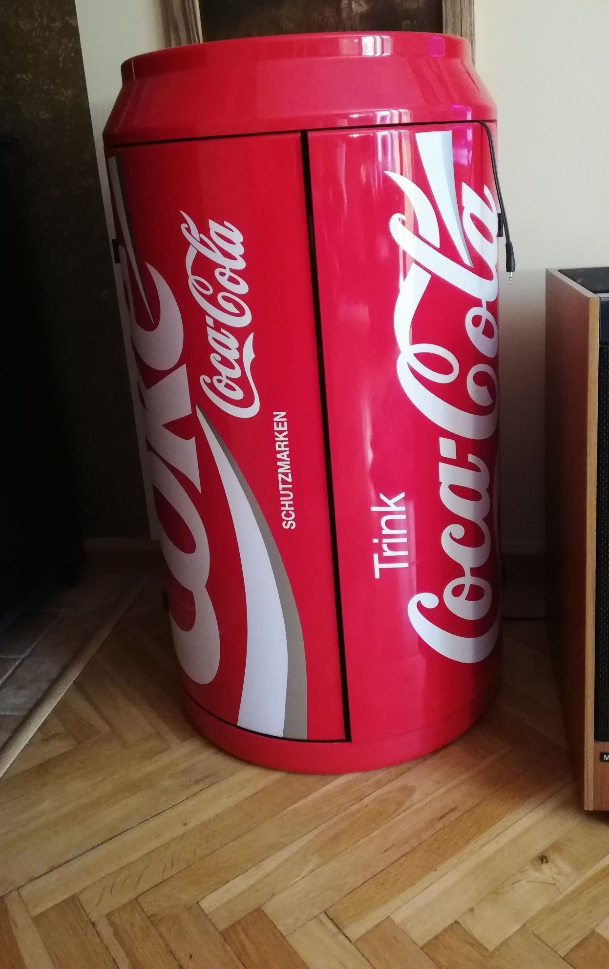 Coca cola puszka reklama hifi stereo