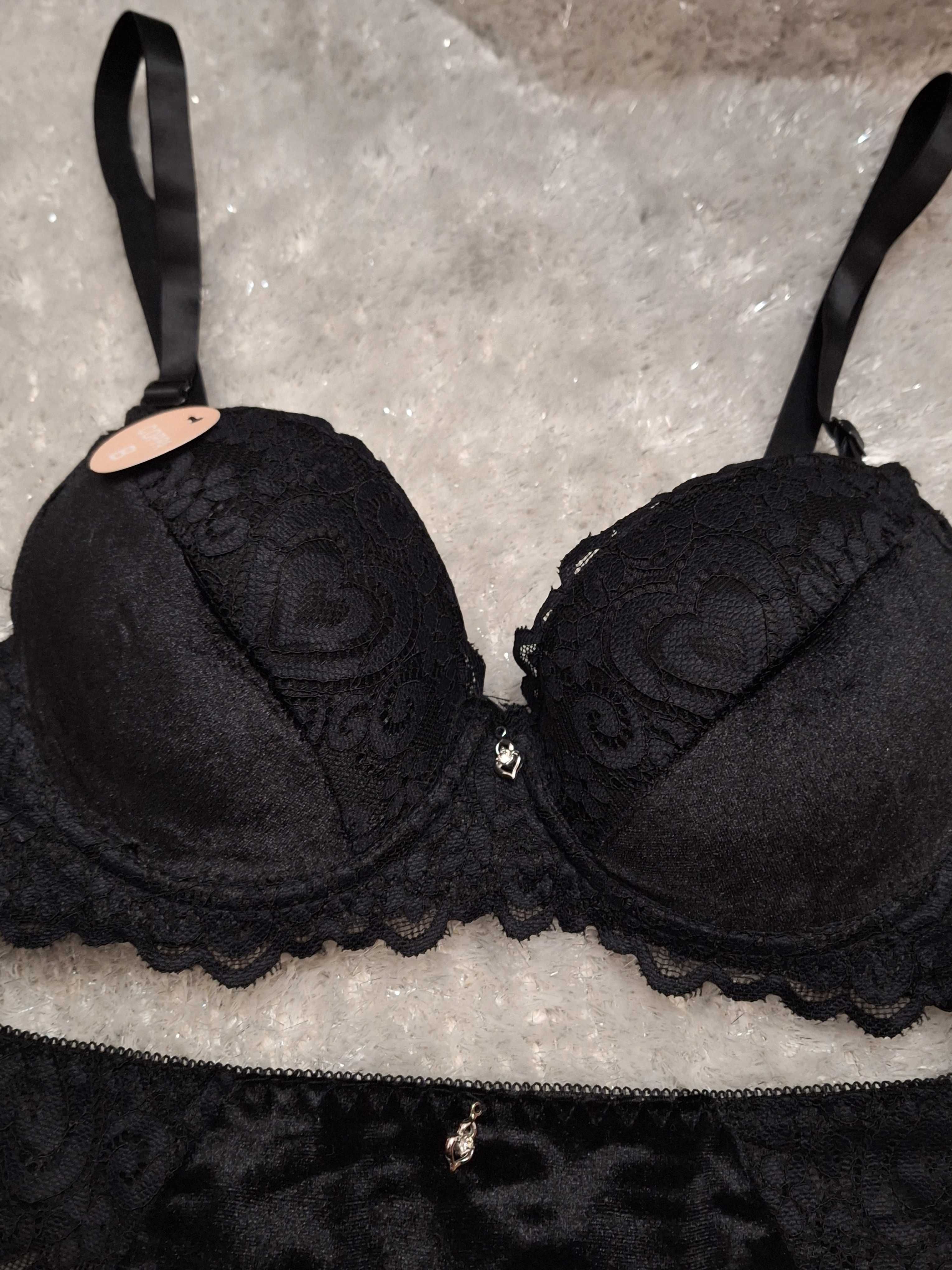 Lingerie de Veludo Nova 34B