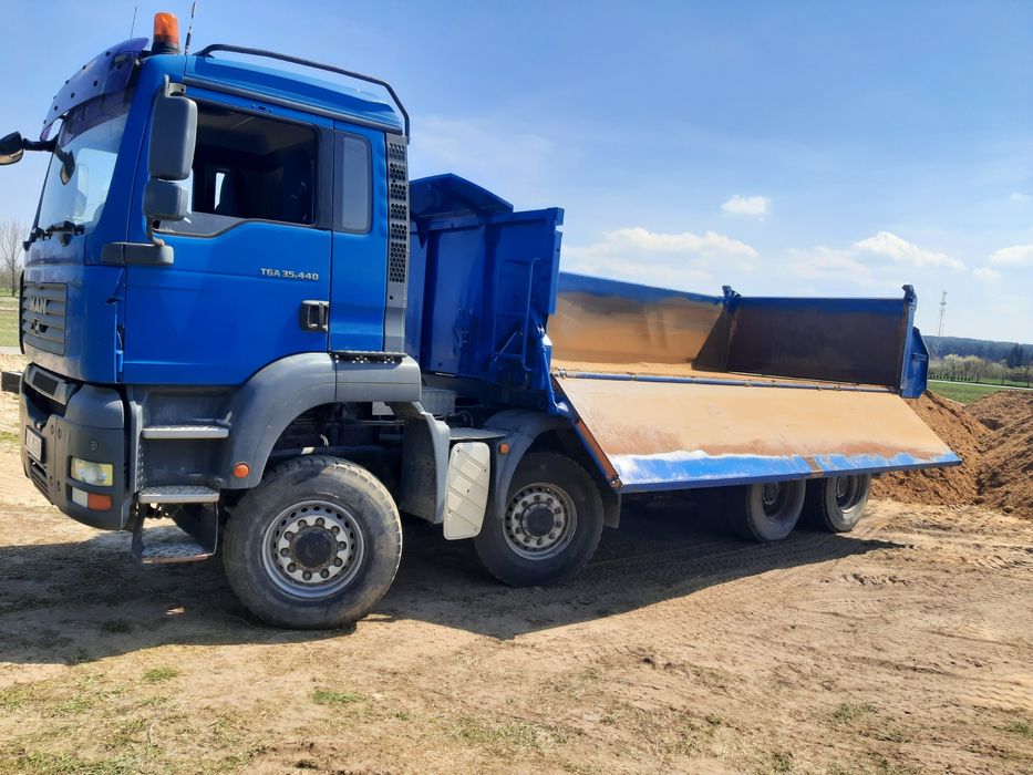 Usługi Transportowe; wywrotka; koparko-ładowarką; prace koparką kołową