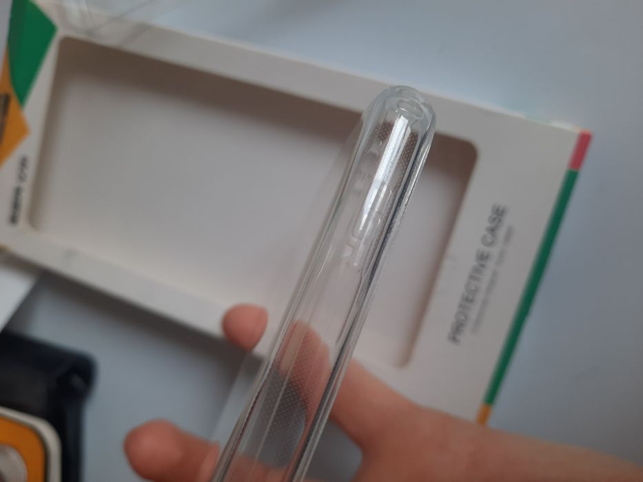 Etui na IPhone 11pro max  marka ESR silikon płecki