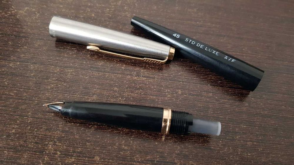 Parker 45 Deluxe X/T - corpo em resina epoxy