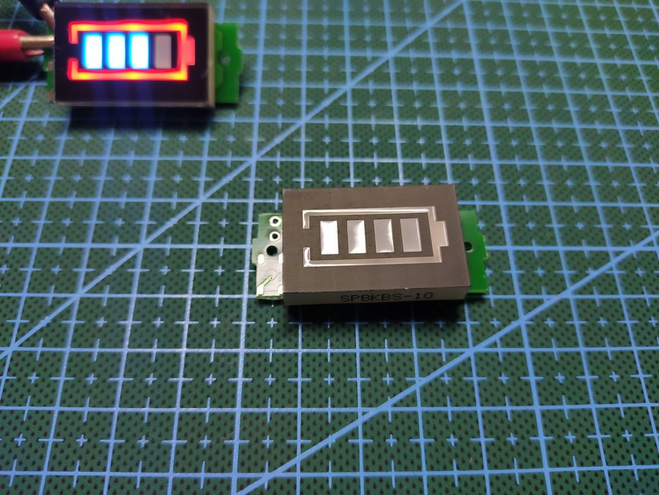 Индикатор заряда Li-Ion аккумулятора