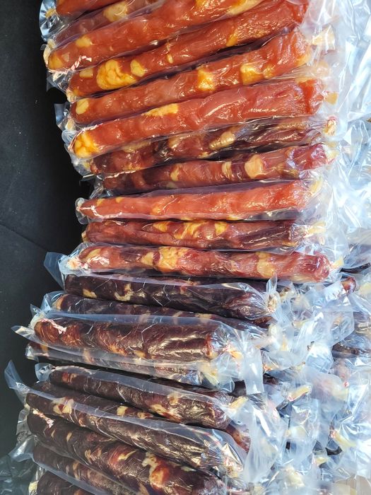 Микс ( сыровяленая колбаса, смесь мяса курицы и конины)! Опт и розница