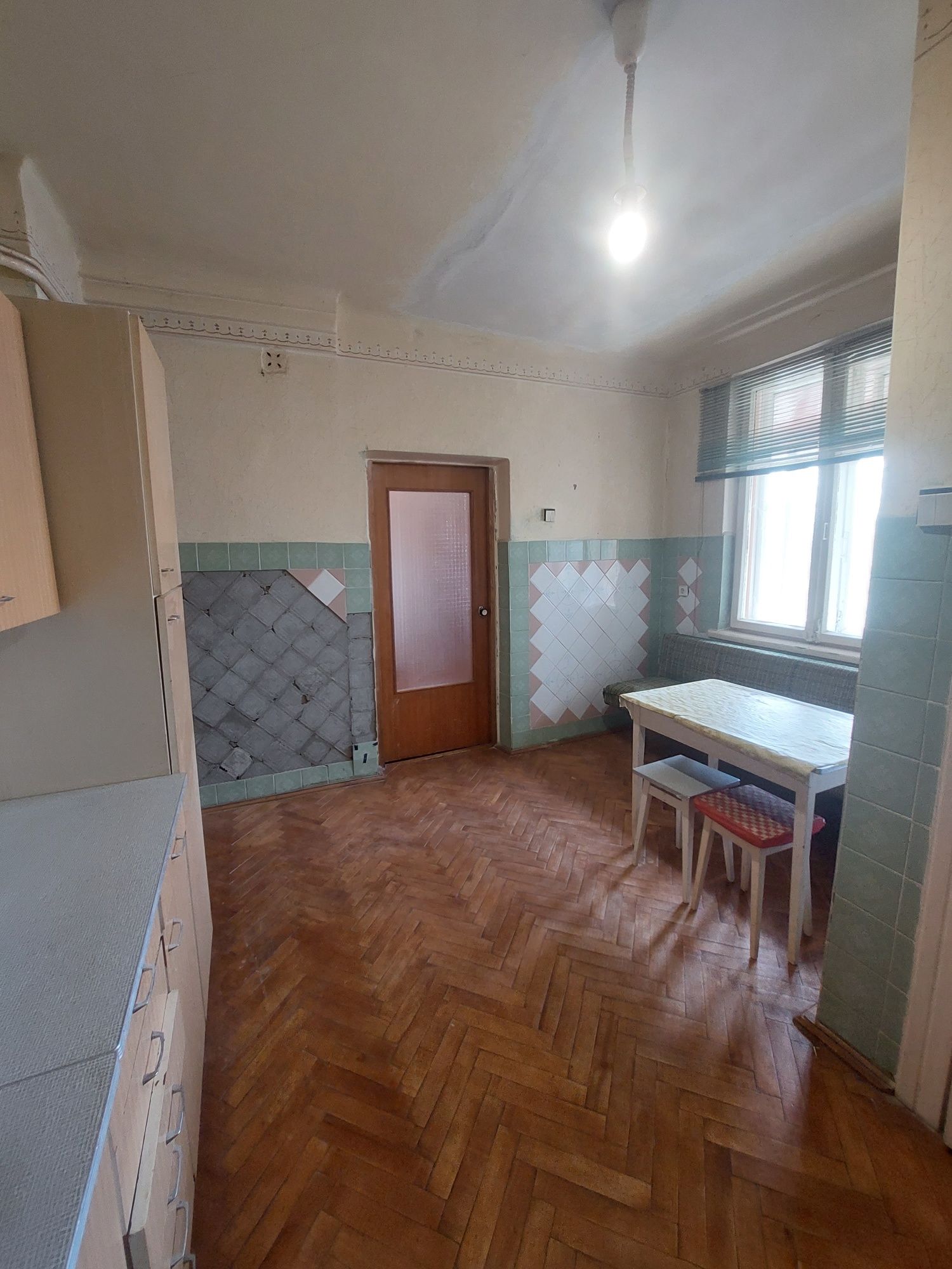 Продаж 2 кім квартири 67,9м2 вул. Нафтовиків м. Дрогобич