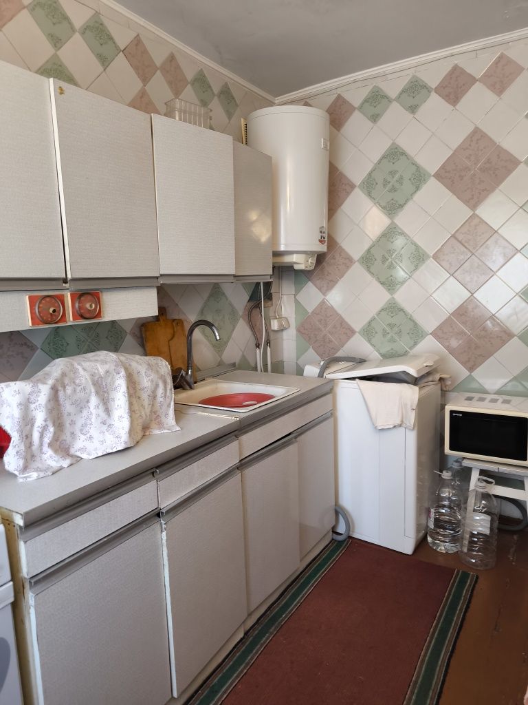 Продаж 4 кім квартири в центрі.