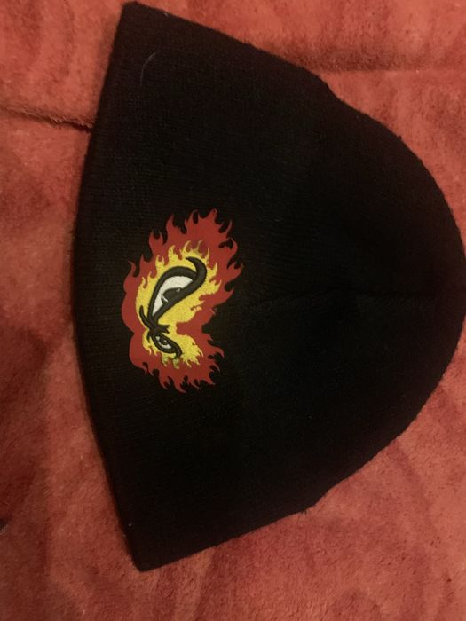 Шапка з таким принтом