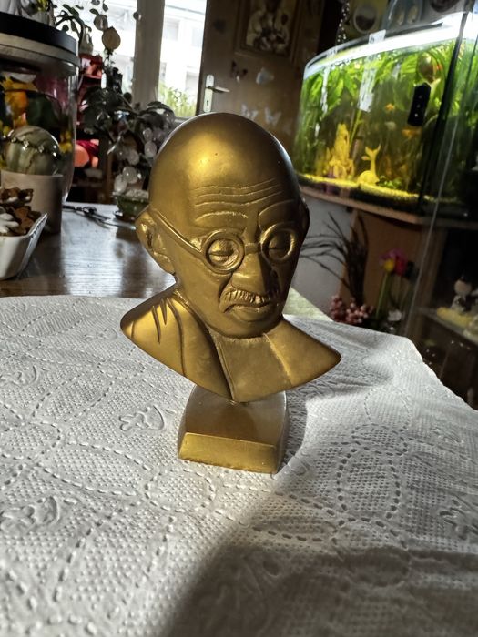 Popiersie Mahatma Gandhi