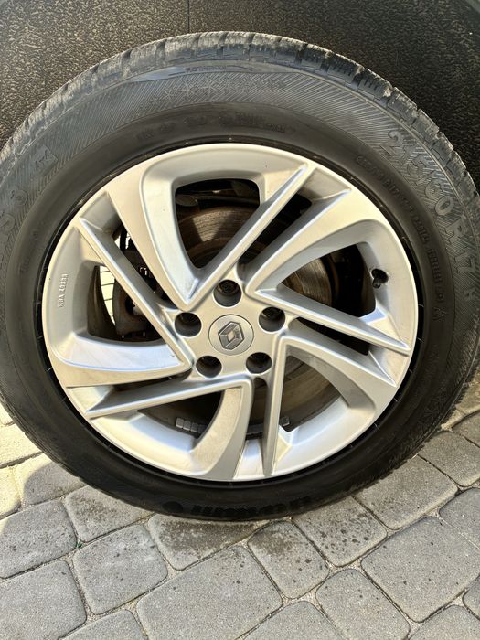 Kola z oponami zimowymi 17 Renault