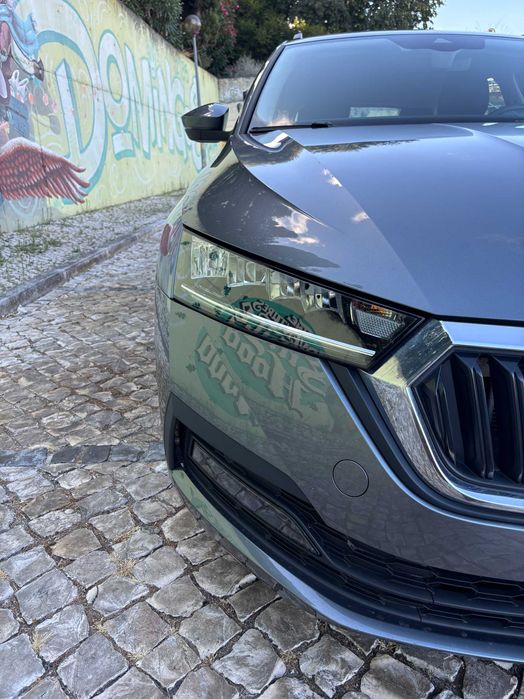 Skoda Octavia 1.4 TSi iV Ambition DSG - IVA dedutível - 37 500km